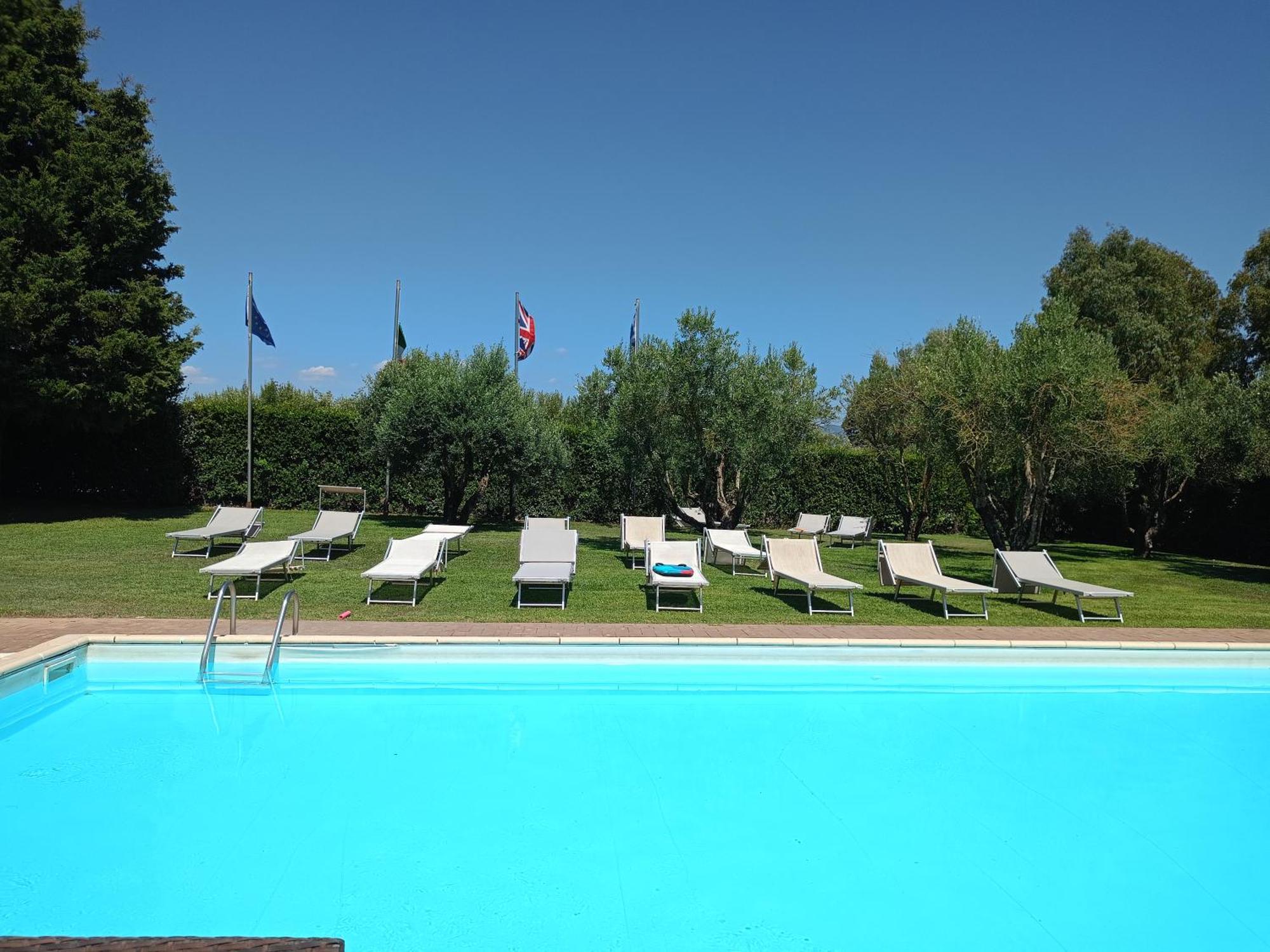 פומזיה Casale Di Tormaggiore Villa And Country Suites מראה חיצוני תמונה