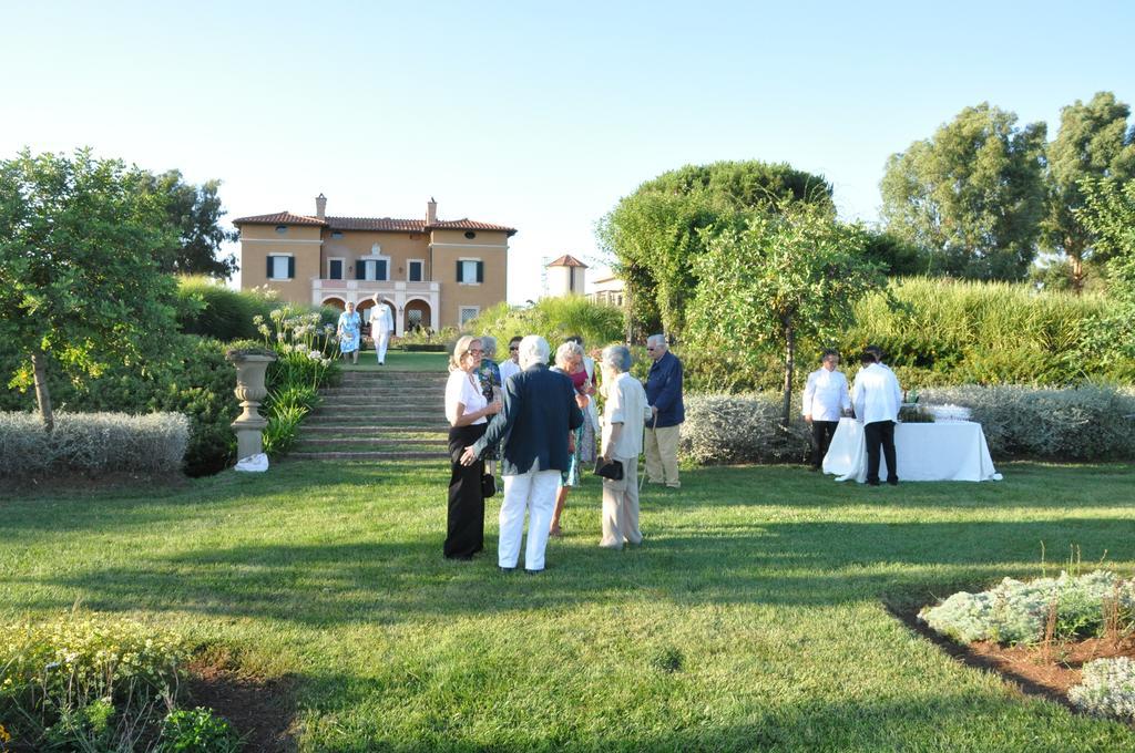 פומזיה Casale Di Tormaggiore Villa And Country Suites מראה חיצוני תמונה